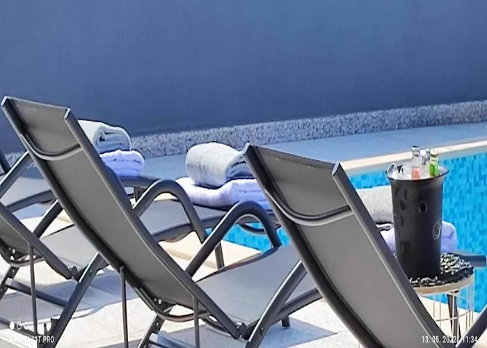 In Croatia With Pool & Forest View *