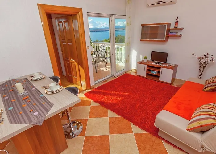 In Croatia With Pool & Forest View *