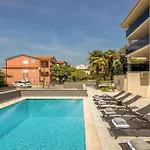 In Croatia With Pool & Forest View アパート ドラマリ