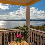 In Croatia With Pool & Forest View アパート *