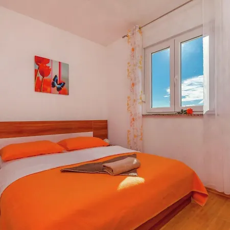 Apartamento In Croatia With Pool & Forest View *